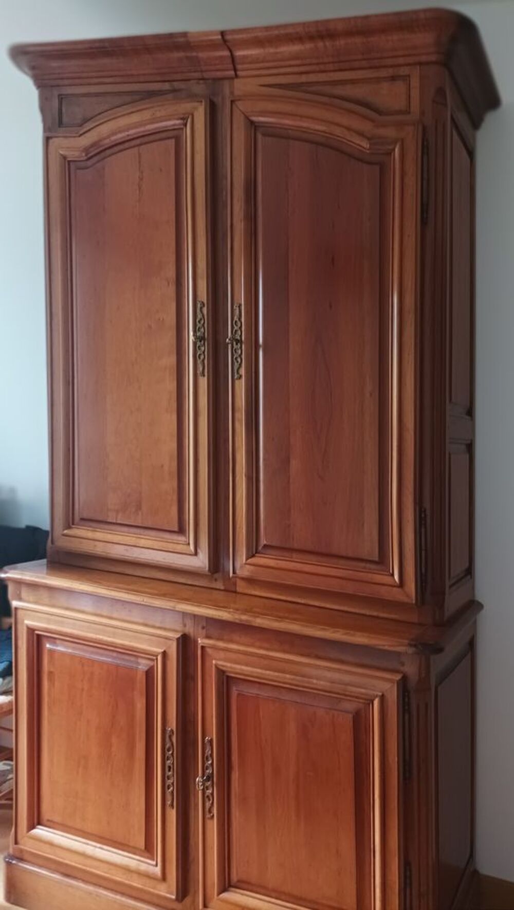 Armoire de corps tr&egrave;s bon &eacute;tat Meubles