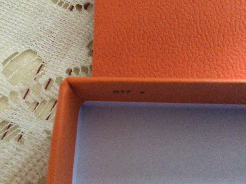 Authentique Bo&icirc;te &agrave; carr&eacute; Herm&egrave;s 