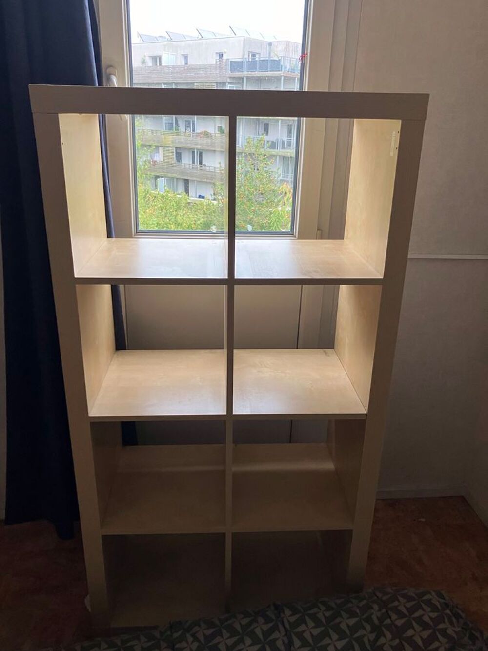 meuble de rangement avec 8 casiers. H 1,70m larg 90cm. Tr&egrave;s solide, pratique, fonctionnel m Meubles