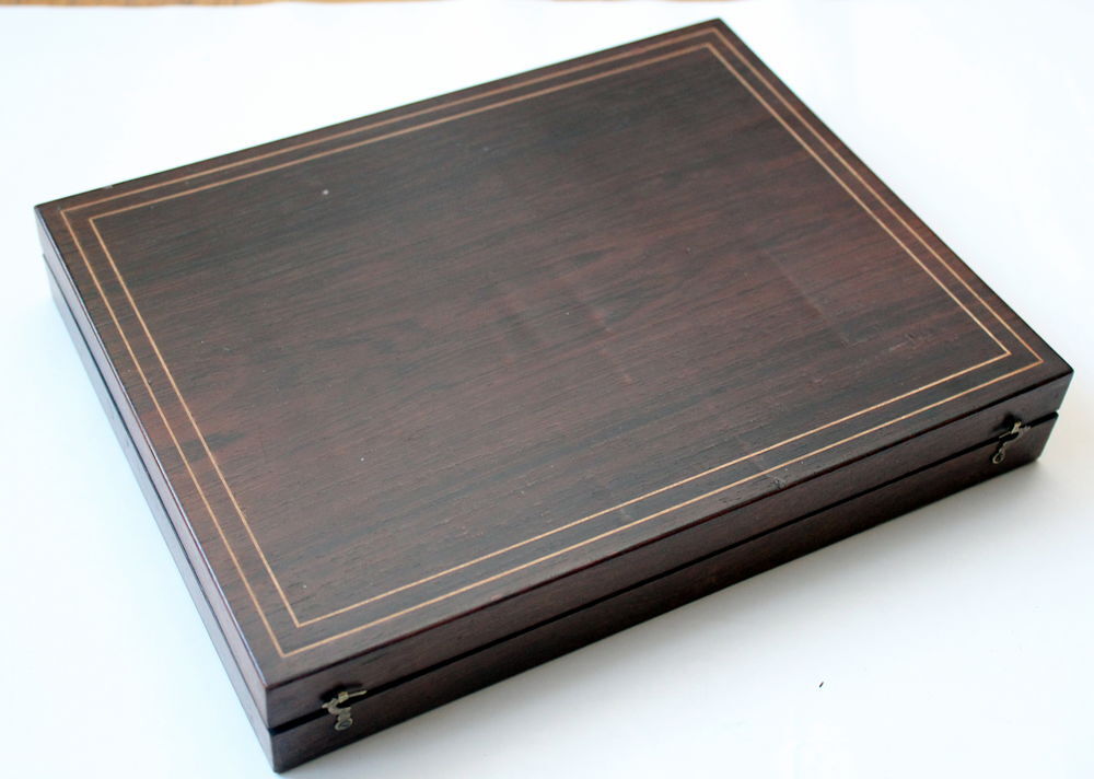 Ancien Coffret &agrave; jetons en os - XIX &egrave;me si&egrave;cle Jeux / jouets