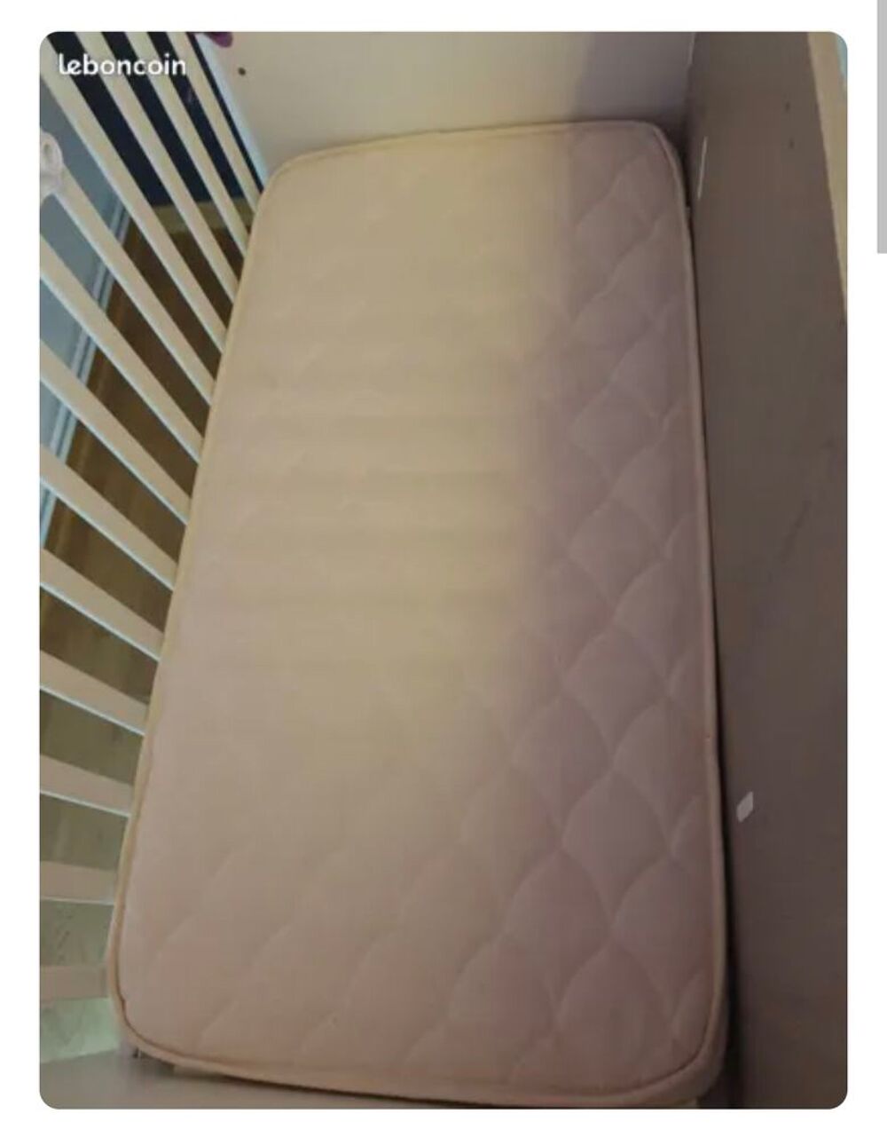 Chambre b&eacute;b&eacute; avec lit et commode Mobilier enfants