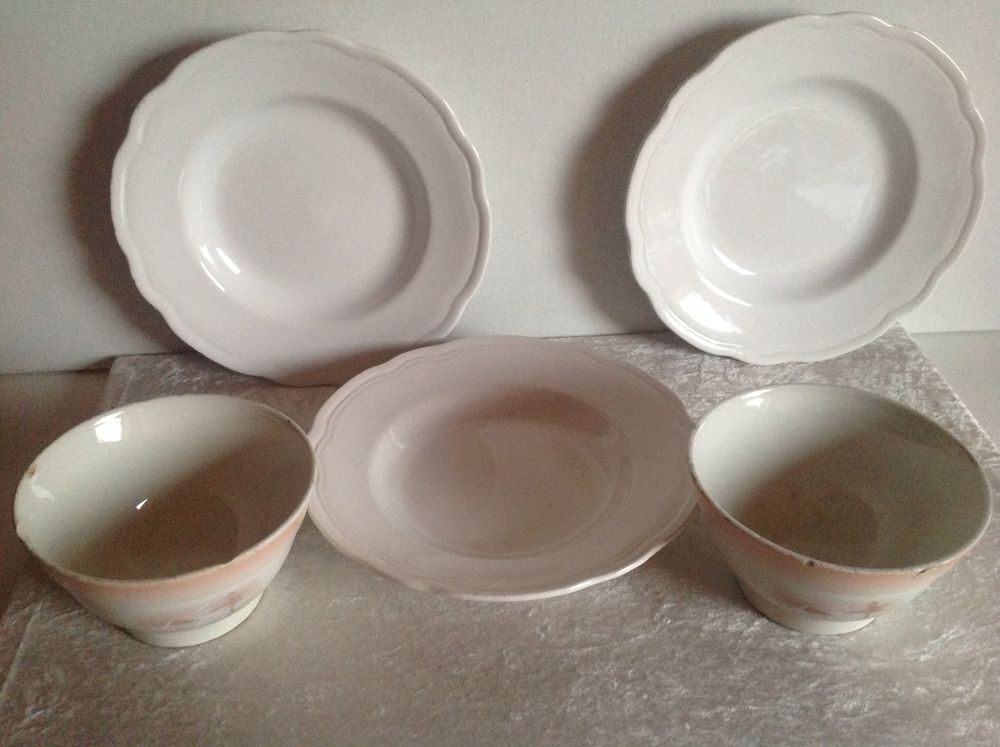 ANCIENS BOLS ET ASSIETTES EN FAIENCE BLANCHE &amp; MOTIF Envoi P Cuisine