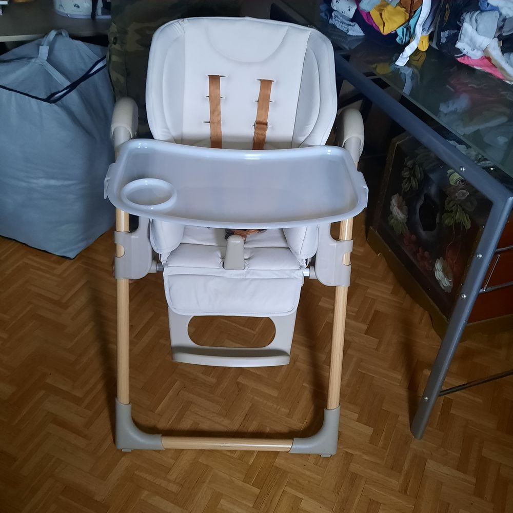 Chaise haute mila marque jane Puériculture