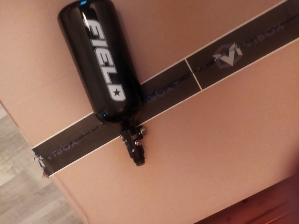 mat&eacute;riels paintball comprenant un lanceur marque Tippma Sports
