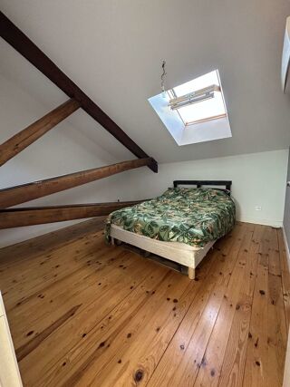  Loft à louer 5 pièces 148 m²
