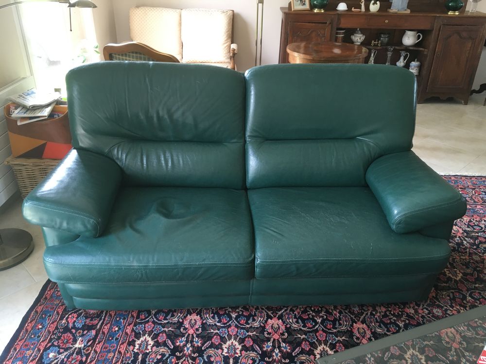 un canap&eacute; et un fauteuil Meubles