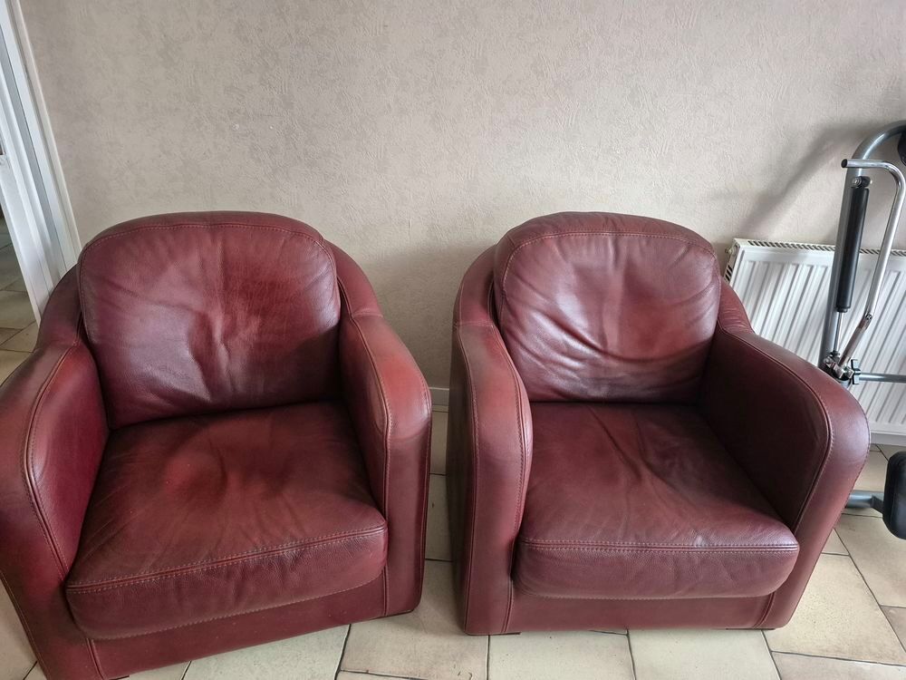 Canape plus 2 fauteuils en cuir acajou Meubles