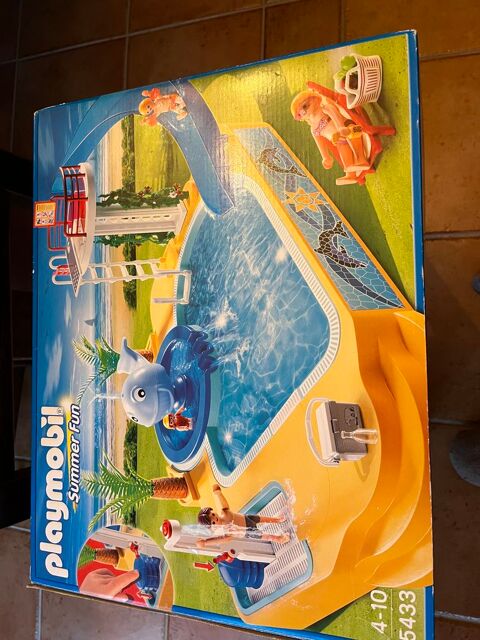 Playmobil. Summer fun, piscine. 8 Amnville (57)