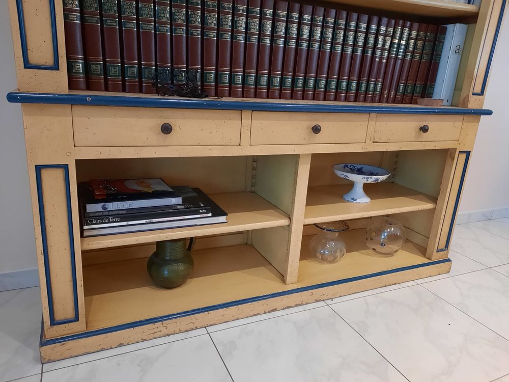 Biblioth&egrave;que Louis Philippe en merisier style autrichien Meubles
