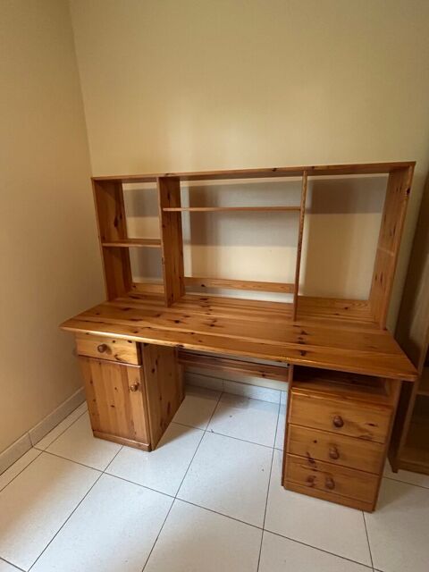 bureau en pin 100 Prades-le-Lez (34)