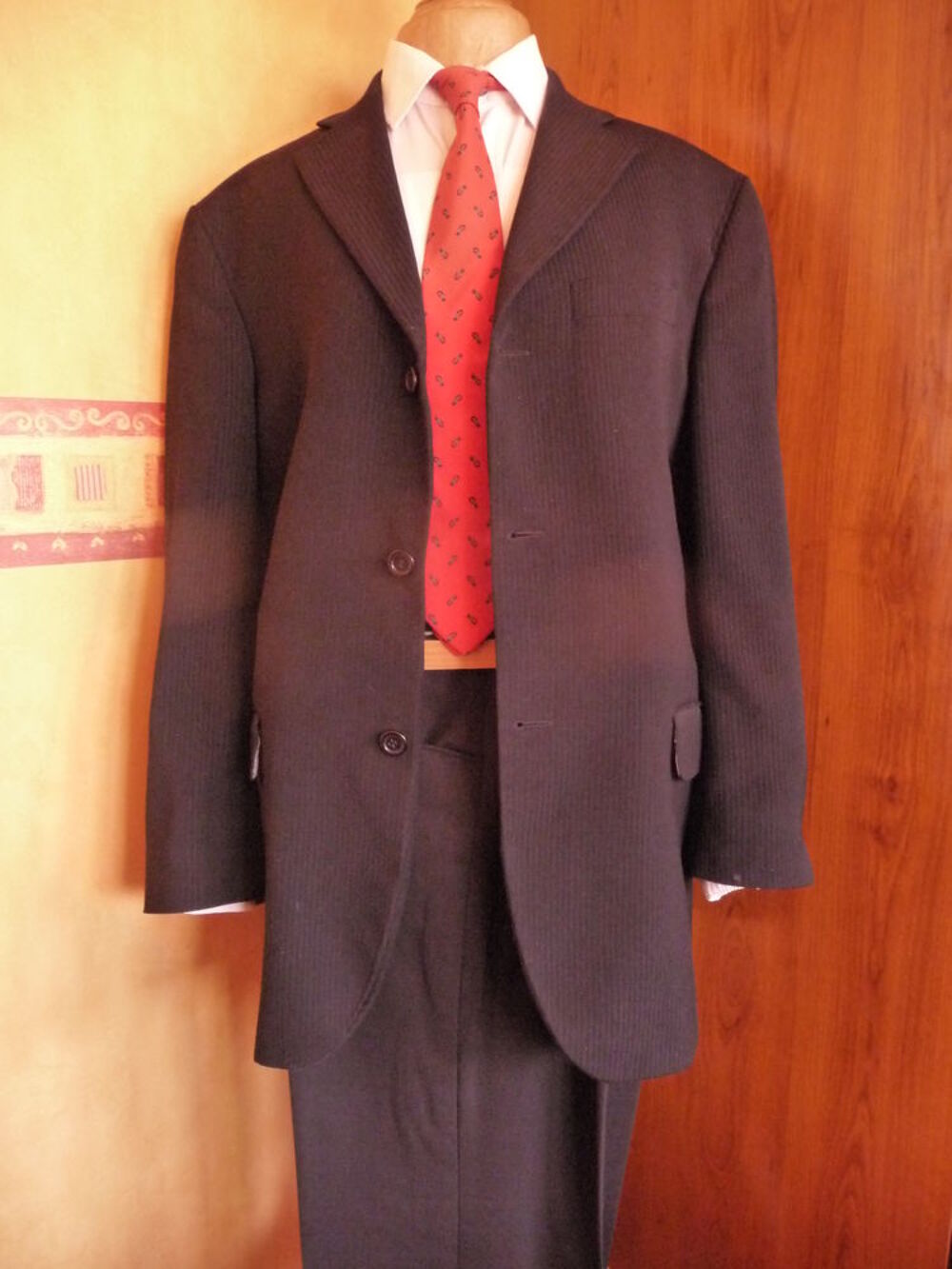 4 Costumes noirs
Vêtements