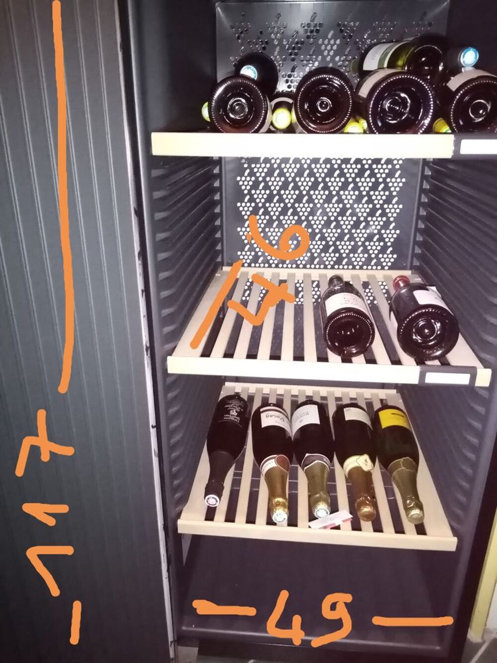 CAVE DE VIEILLISSEMENT A VINS de LIEBHERR WK160 Electroménager