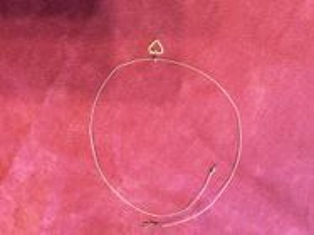 Collier c?ur ras du cou Bijoux et montres