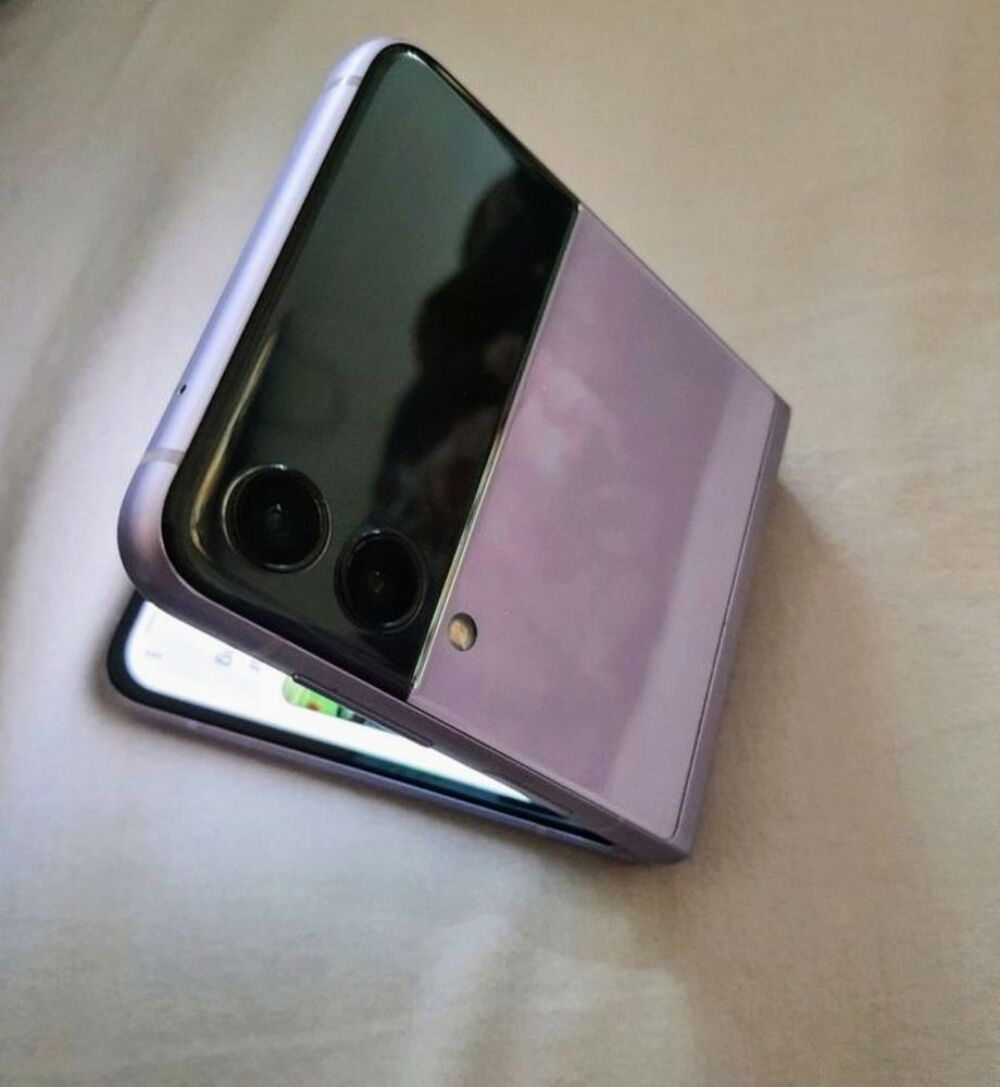T&eacute;l&eacute;phone pliable samsung z flipp 3 5g128go lavander violet Téléphones et tablettes