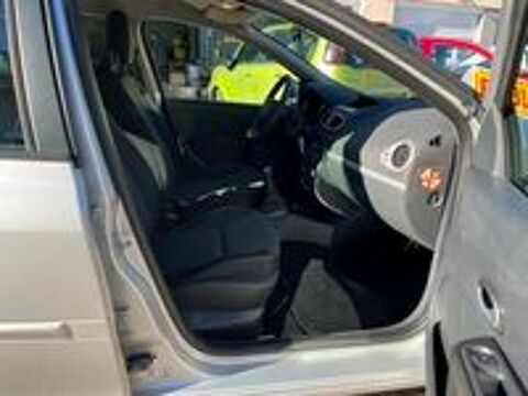 Clio III dCi 90 eco2 Expression Clim 89g 2012 occasion 42700 Firminy