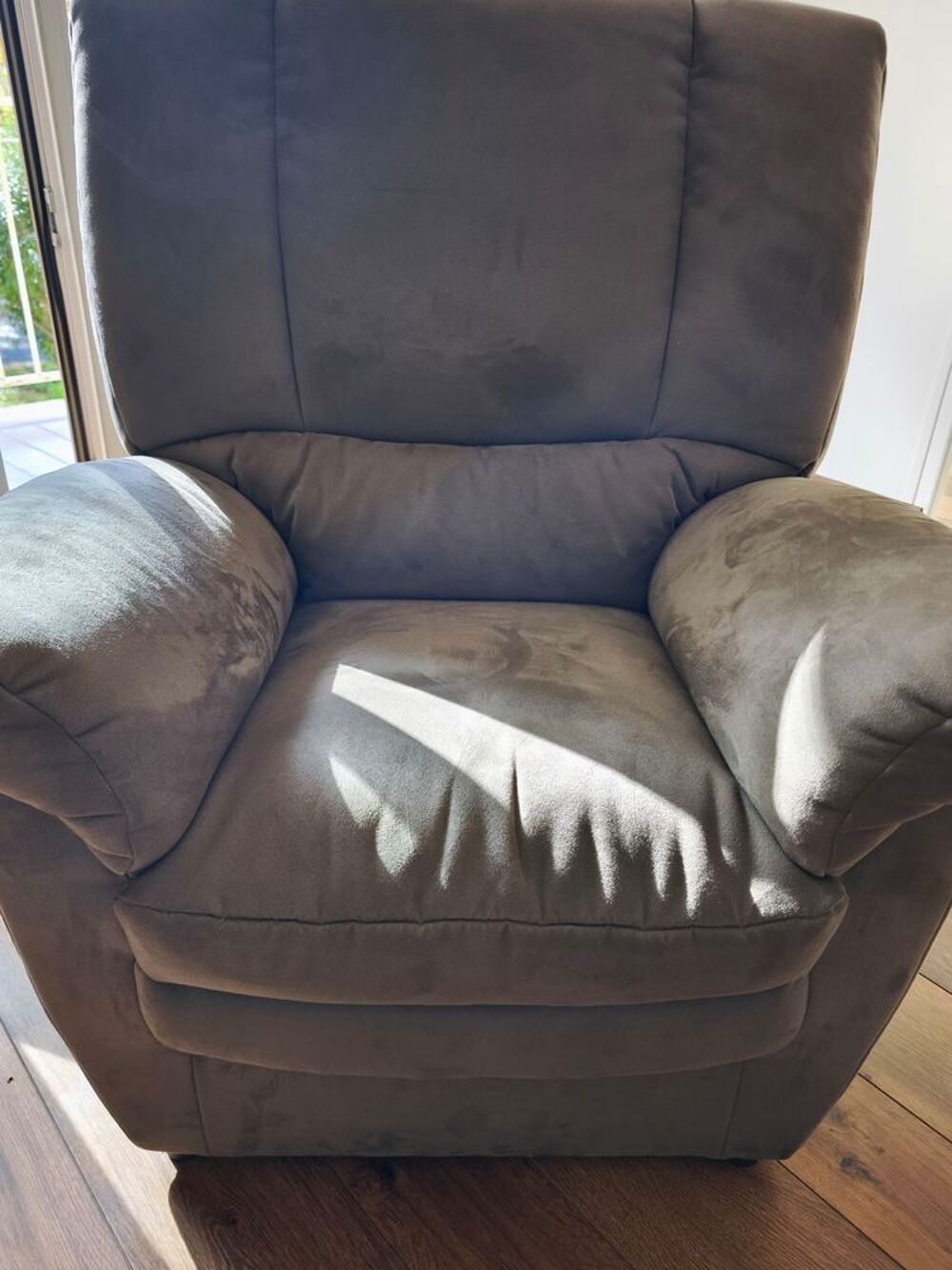 Canap&eacute;+2 fauteuils Meubles