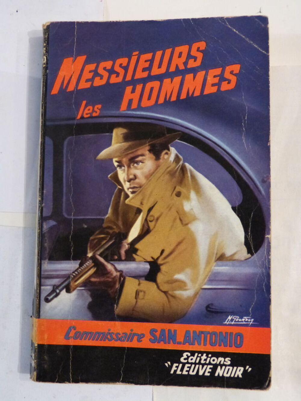 SAN ANTONIO - MESSIEURS LES HOMMES Livres et BD