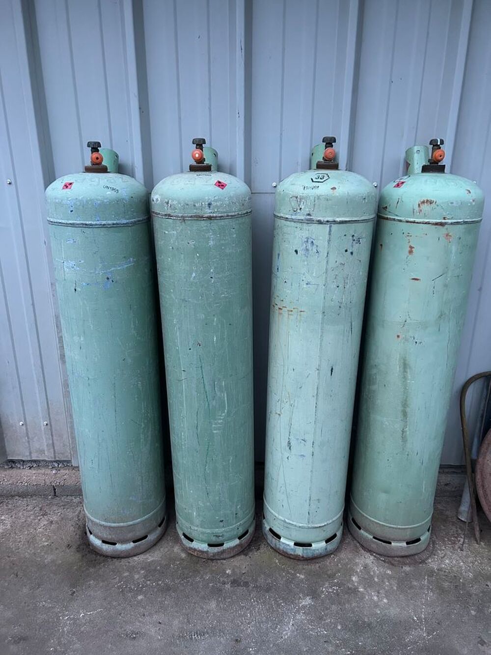 Bouteilles 35kgs pleines Bricolage