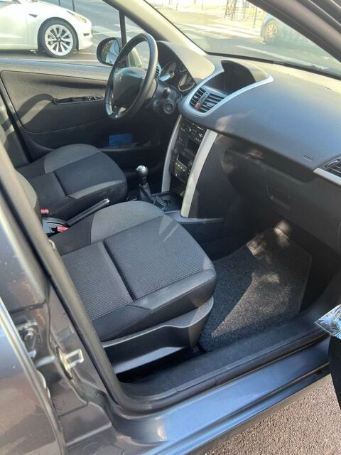 Peugeot 207 1.6 HDi 90ch FAP 99g BLUE LION Active