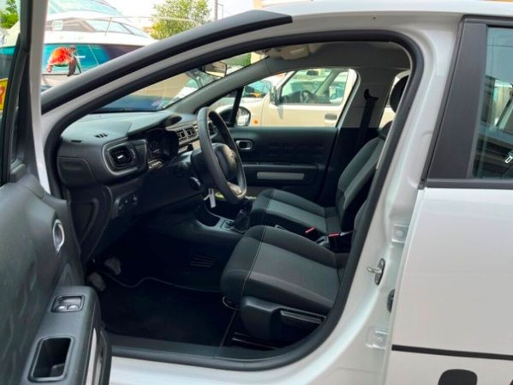 C3 1.2 VTI / 82CV 2018 occasion 42700 Firminy