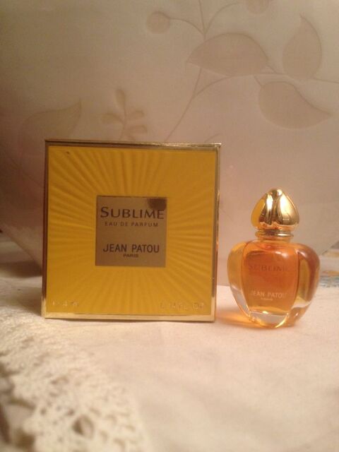 Miniature de parfum 5 Vincennes (94)