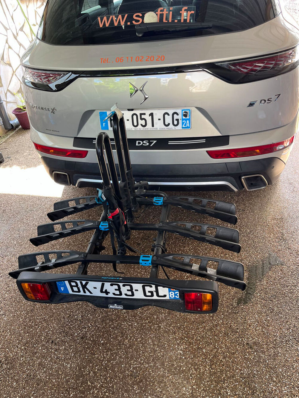 PORTE 3 VELOS AMOVIBLE SUSPENDU SUR ATTELAGE Vélos