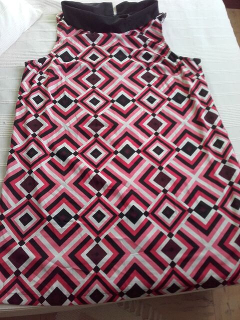Robe courte  T 42 8 Troyes (10)