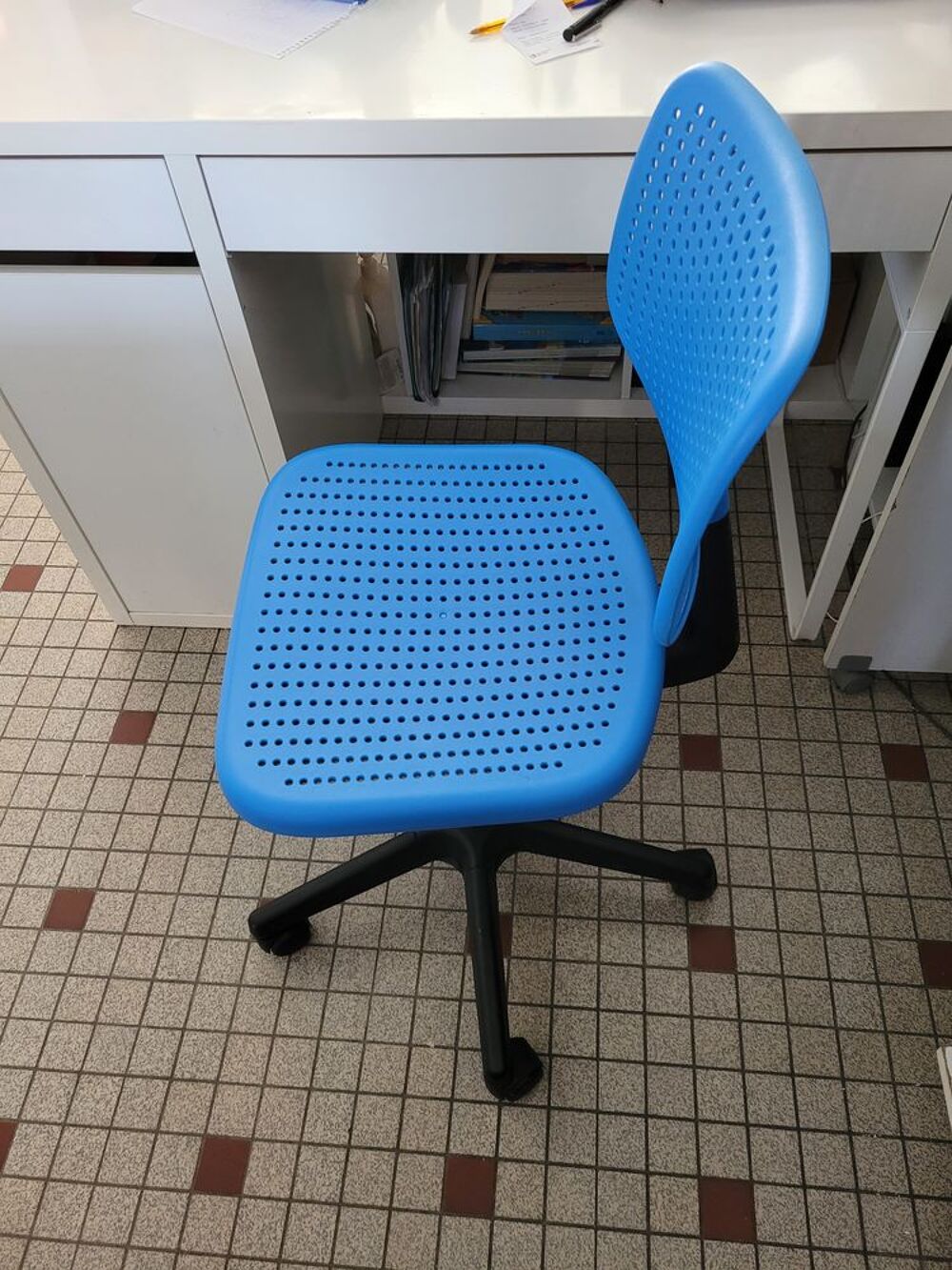 Chaise de bureau &agrave; roulette IKEA enfant Meubles