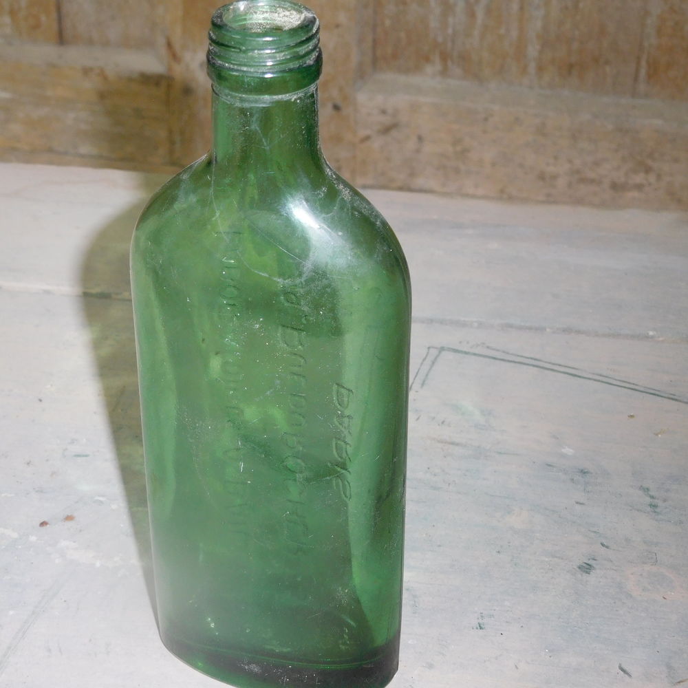Petite bouteille de verre 