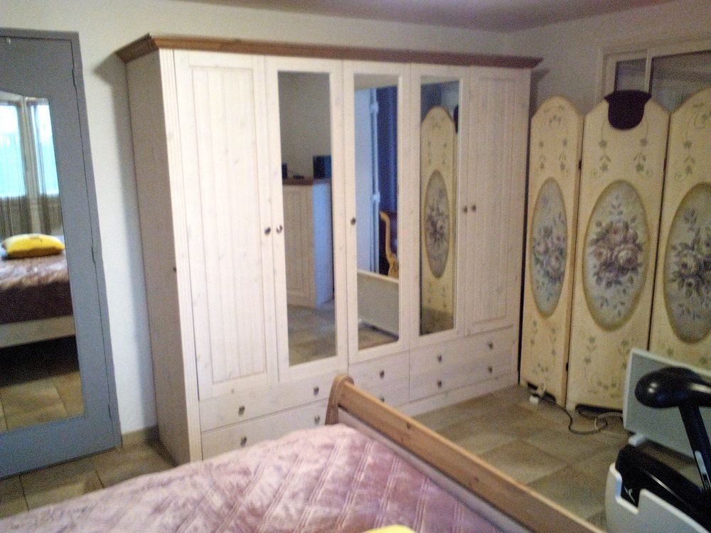 CHAMBRE A COUCHER KING-SIZE COMPLETE. Meubles