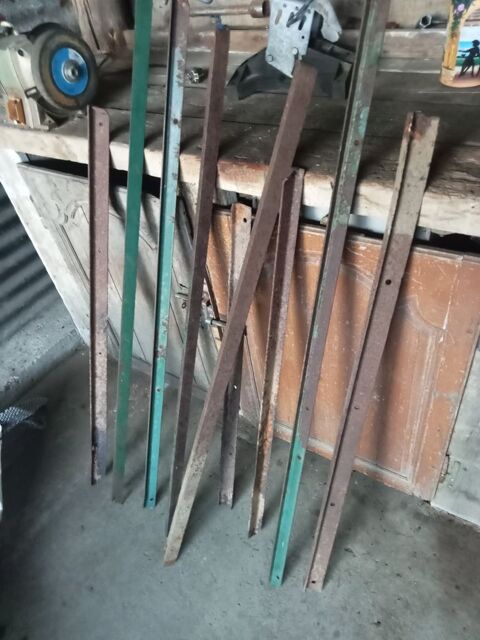 Lot de 9 piquets en fer de clture 10 Millencourt-en-Ponthieu (80)