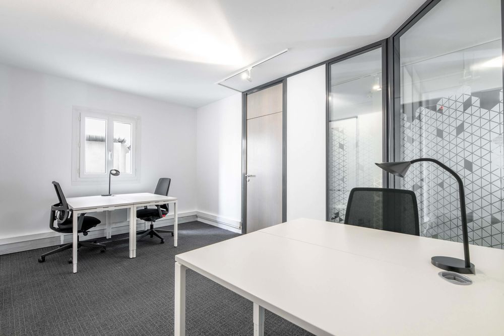   Espace de bureau tout compris pour vous-même et votre équipe à Paris Auteuil  