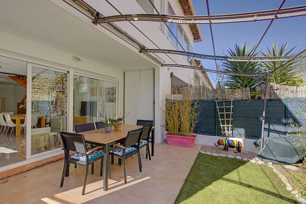 Vente Maison Maison récente climatisée avec piscine 4 ch et 2 parking Antibes