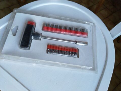 Tournevis  T  Neuf
12 Melun (77)