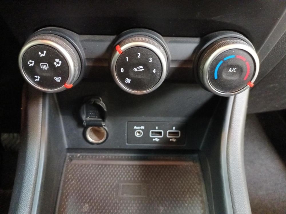 Captur Blue dCi 95 Business 2021 occasion 08000 Charleville-M&eacute;zi&egrave;res