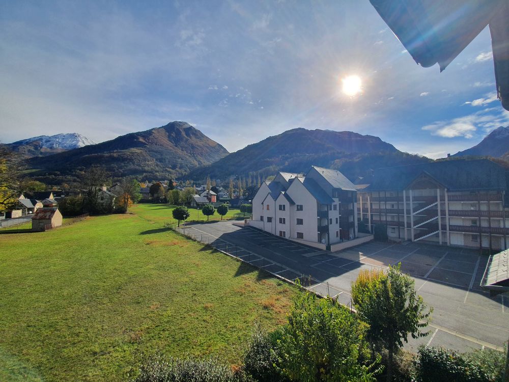 Vente Appartement Appartement T3 avec balcon donnant sur le chateau de Luz-Saint-Sauveur - 5 personnes Luz-saint-sauveur