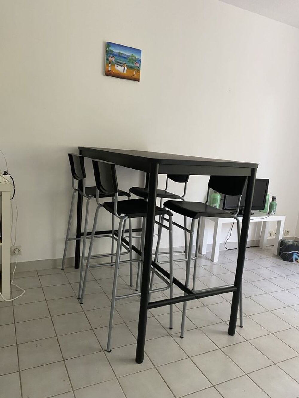 table haute + 4 chaises assorties de Ikea Meubles