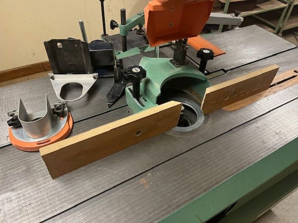 MAT&Eacute;RIEL PROFESSIONNEL EN FONTE Bricolage
