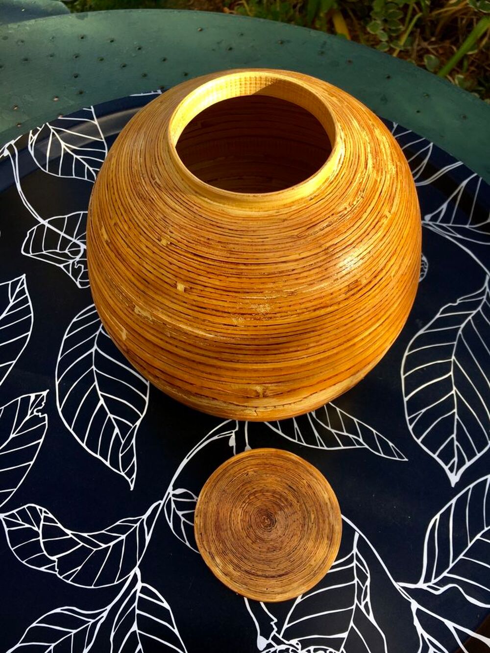 Bo&icirc;te sph&eacute;rique ancienne en Bambou ou Vase, 22 x 21 cm; Neuf Dcoration
