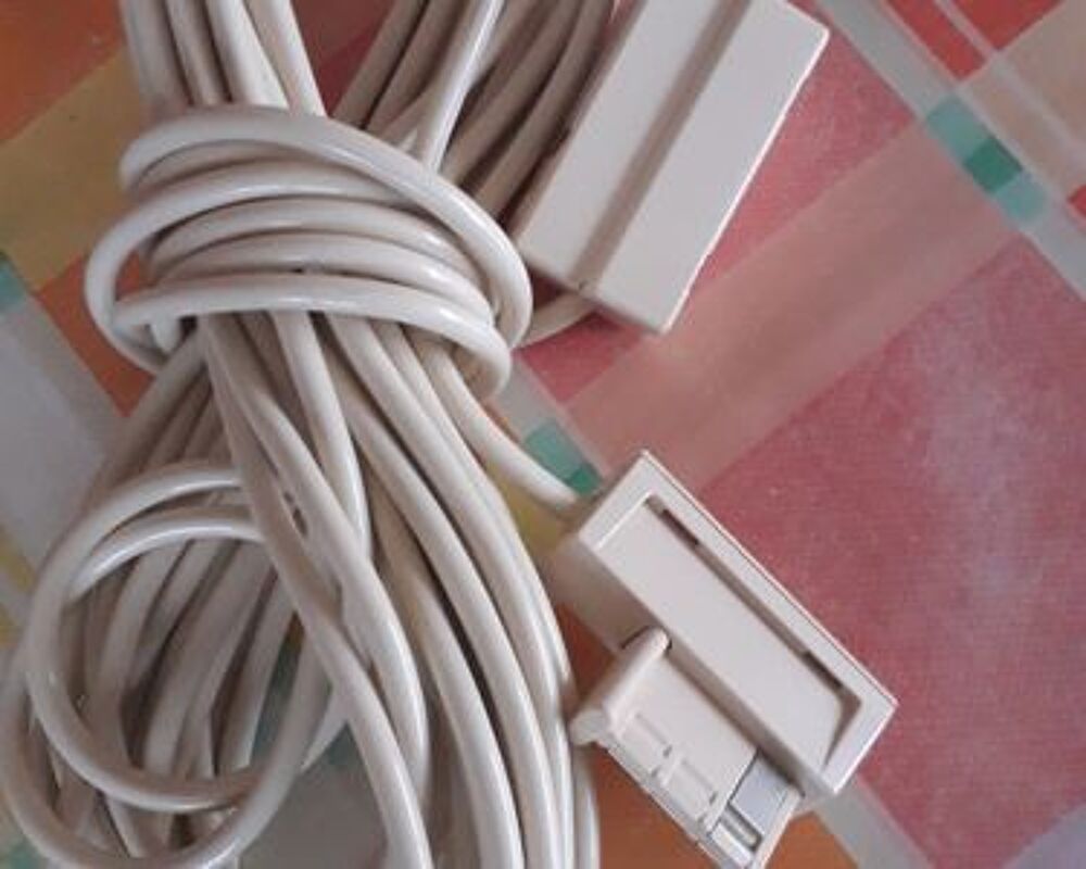 ralonge de prise de t&eacute;l&eacute;phone fixe Téléphones et tablettes