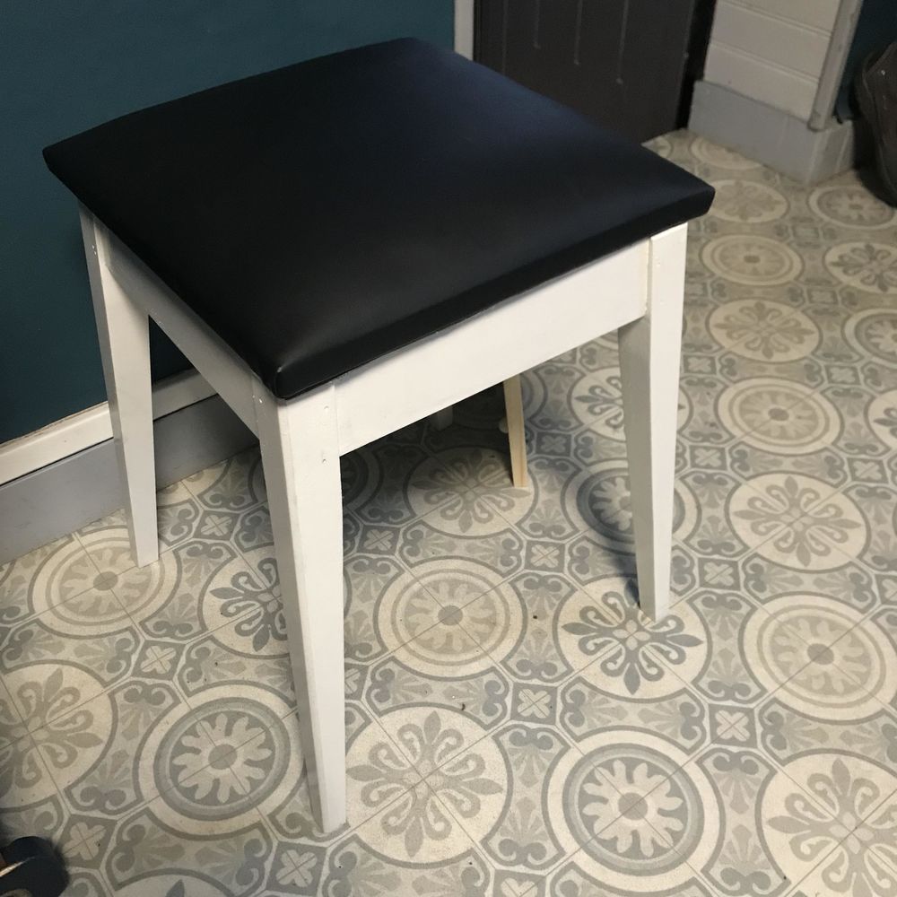 &Eacute;chiquier sur tabouret deux en un Jeux / jouets