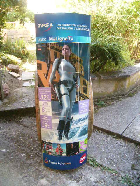 Affiche publicitaire du film   Tomb Raider - Lara Croft   45 Wolxheim (67)