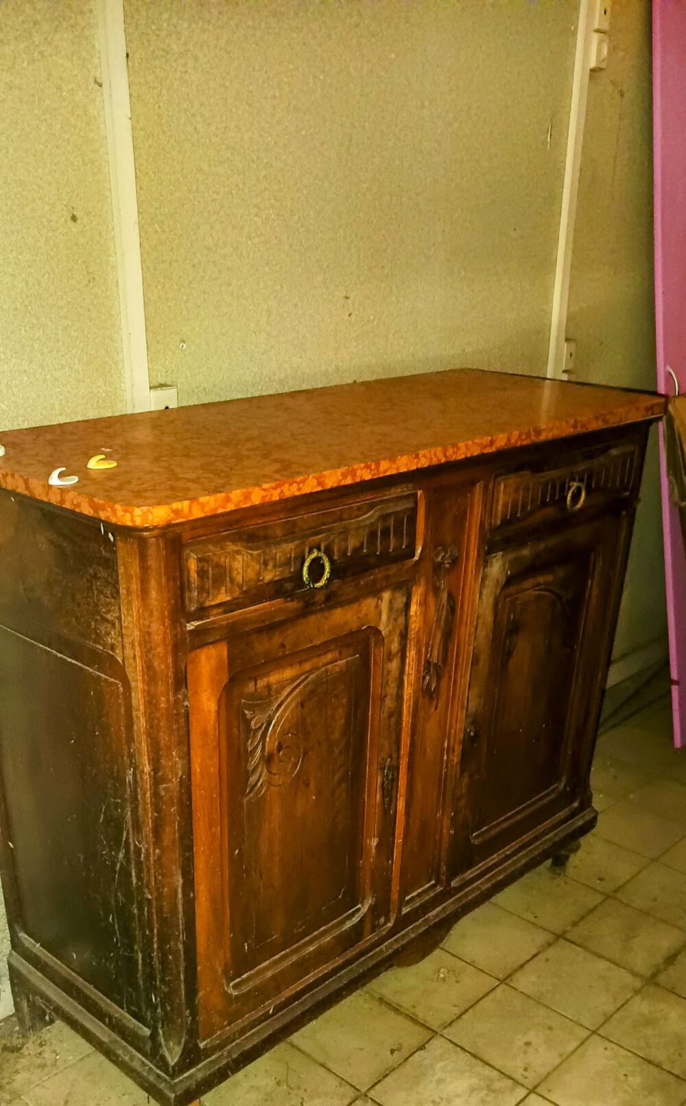2 buffets ch&ecirc;ne massif suite succession Meubles