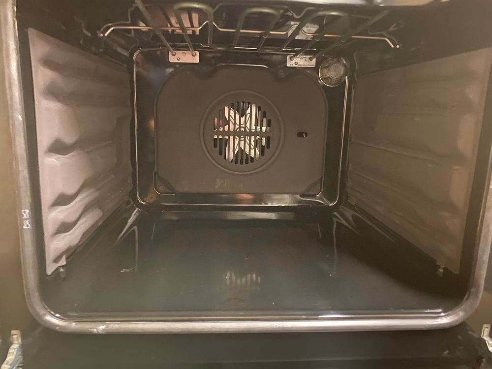 Cuisini&egrave;re vitroc&eacute;ramique quasi neuve Arison Hotpoint Electromnager
