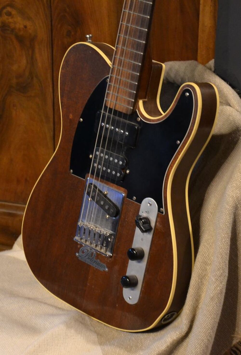 guitare DELIRIUM Instruments de musique