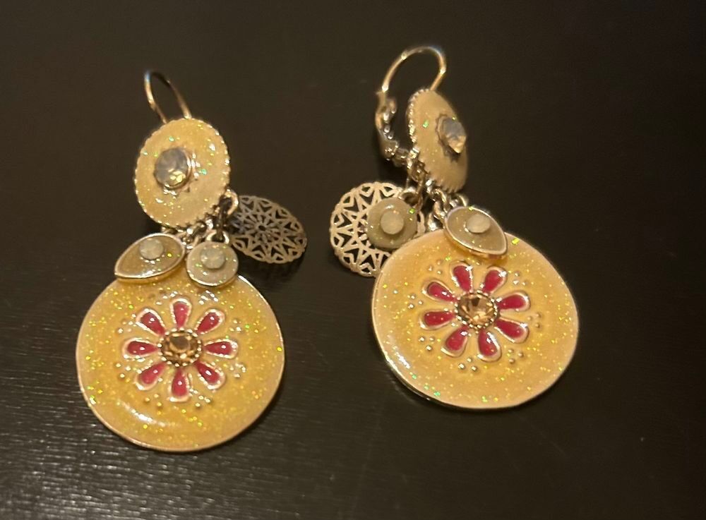 Boucles d'oreilles fantaisie Bijoux et montres