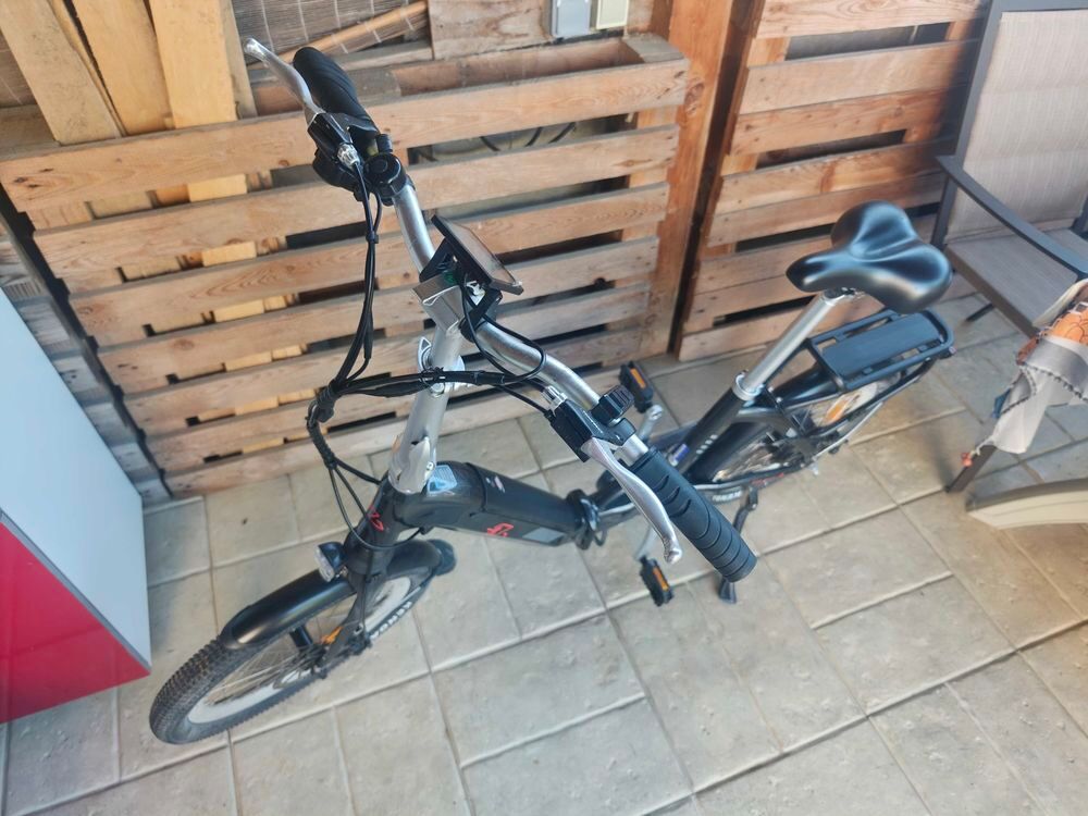 V&eacute;lo &agrave; assistance &eacute;lectrique pliant Vélos