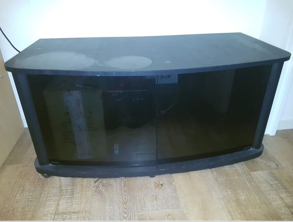 Meuble tv &agrave; roulette Meubles