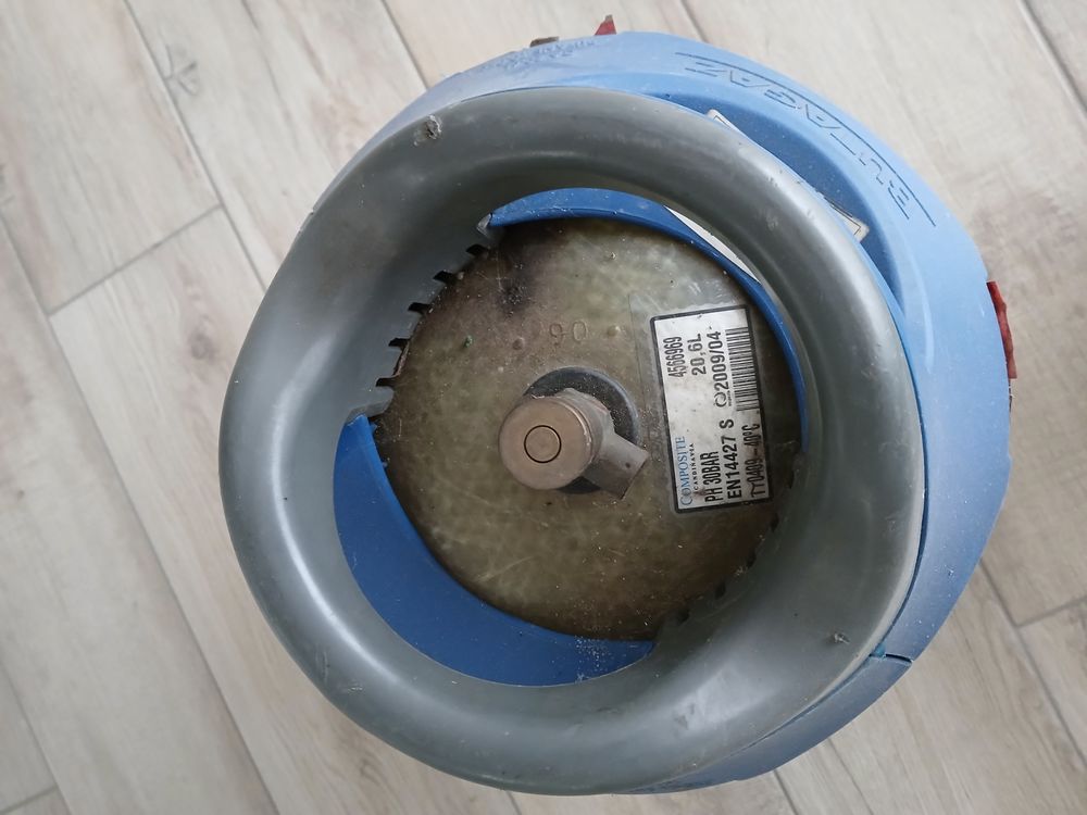  bombonne de gaz butane 
Vis&eacute;o vide
Bricolage