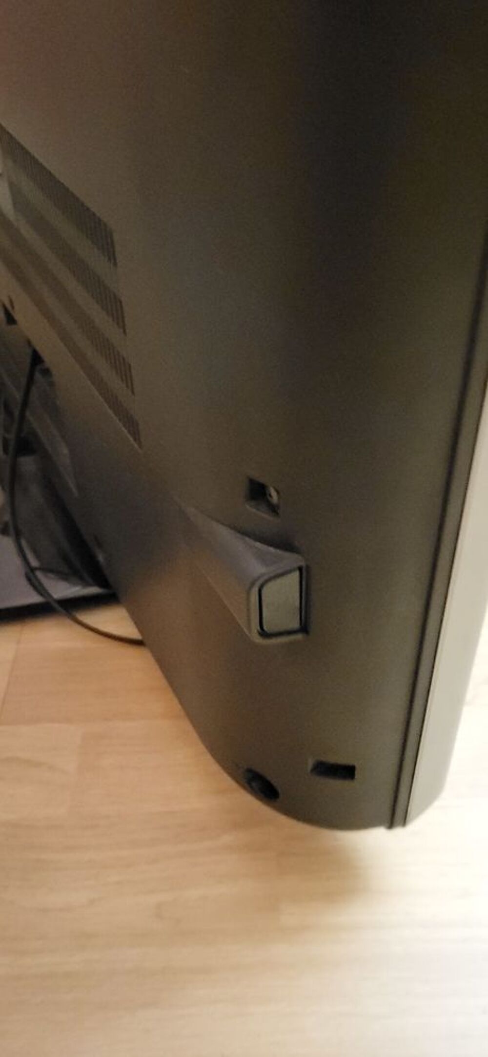 T&eacute;l&eacute;viseur 107cm (42'')Toshiba avec d&eacute;codeur Audio et hifi